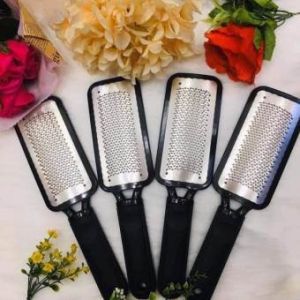 Bàn Trà Gót Chân & Kem Dưỡng Ẩm Vô Cùng Tiện Lợi