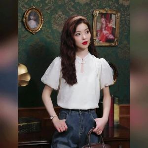 Ammin 2024 Mùa Hè Pháp cổ đứng ngắn tay Voan Phụ Nữ Mới Của Trung Quốc Cổ Điển thiết kế nút Ngọt Ngào tay áo Bong Bóng Thêu Hoa Áo Blouse thanh lịch