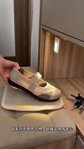 WomenS Shoes 2026 Summer New Style Flat Hollow Breathable Slip-On Comfortable Soft Sole Beijing Cloth Shoes
