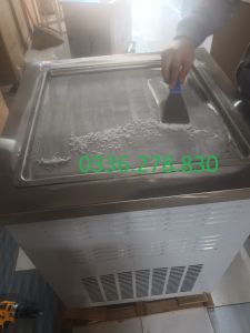 Máy làm kem cuộn mâm 50*50cm. Công suất 1000W xuất hóa đơn VAT liên hệ shop