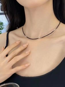 AE Black pointed crystal necklace for women versatile and elegant beaded collarbone chain niche zircon ultra-fine beaded new Chinese-style jewelry