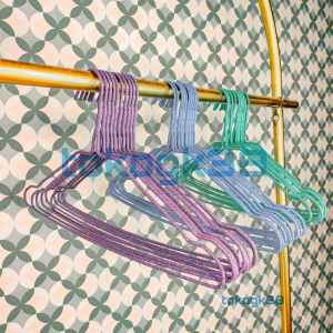 hanger plastik warna (isi 10)