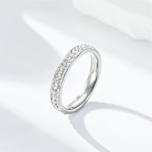 แหวนเพชรเหล็กไทเทเนียมแฟชั่น วงแหวนแฟชั่นหรูหราประดับเพชร แหวนเหล็กไทเทเนียม แหวนเพชรแฟชั่นส่วนบุคคล แหวนเพชรเหล็กไทเทเนียมแฟชั่น