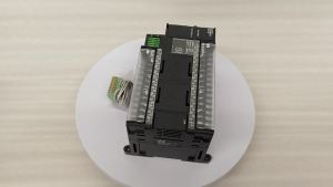 รีเลย์เอาท์พุต OMRON CP1H-XA40DR-A ใหม่และต้นฉบับ CP1H-EX40DT-D CP1H-EX40DT-D-SC