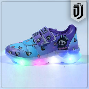 Sepatu Anak LABUBU Lampu LED Usia 2 3 4 5 6 Tahun / Sepatu Sneakers Perekat Anak Perempuan Sporty / Sepatu MENYALA Anak Cewek Fashion Motif Kartun Cute / Sepatu Anak Casual Wanita Trendy Sol Menyala / Sepatu Running Anak LED Karakter Labubu Lucu