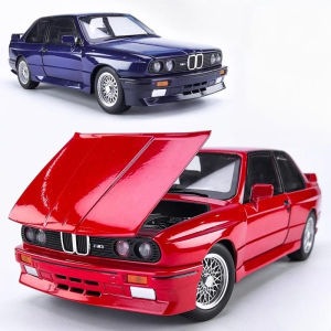 1:24 M3 E30 IM Alloy Miniature Car Diecast Metal Model Collection Hobbies Birthday Present With Friend Decoration Classic Car GT