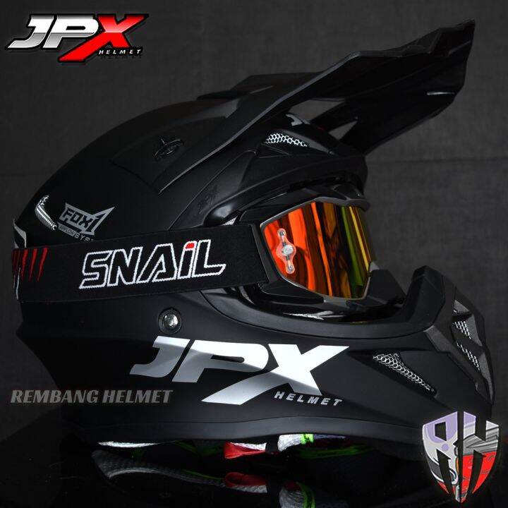 Helm full face store trail