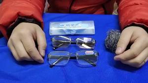 水晶石头老花镜高档男高清茶色清凉护目保健老光眼镜女正品Crystal stone reading glasses high-end mens high-definition tea colored cool eye protection health care and anti-aging glasses female genuine