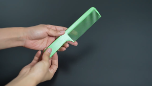 Lược gỡ tóc với đuôi nhọn làm tóc Lược chống tĩnh điện tạo kiểu tóc sành điệu dễ dàng