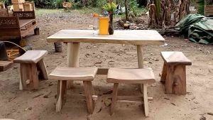 SET MEJA MAKAN TREMBESI MENTAHAN