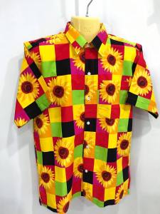 สินค้ามีพร้อมส่ง เสื้อ เสื้อเชิ๊ตลำลอง เสื้อย้อนยุค เสื้อ แฟชั่นผู้ชาย เสื้อแหยม เสื้อสงกรานต์ เสื้อลายดอก เสื้อลายตารางดอกทานตะวัน เสื้อผ้าผู้ใหญ่ เสื้อผ้าผู้ชาย สามารถใส่ได้ทั้งชาย-หญิง แฟชั่นผู้ชาย