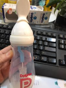 Bình tập ăn silicon cao cấp Dolphin 200ml / bình thìa tập ăn dặm cho bé trên 6 tháng Silicon siêu mềm