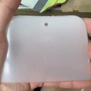 เกรียงโป๊วพลาสติก เกรียงโป๊วสี เกียงโป้ว เกียงพลาสติก เกียง ตราเสื้อ