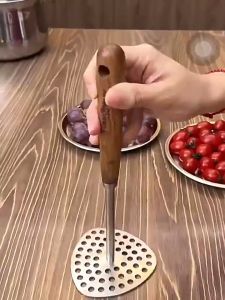 24cm Sturdy Potatoes Masher Stainless Steel Potato Press Household Kitchen Tools Food Grinder 压土豆铲