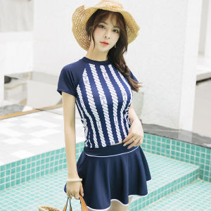 Đồ bơi nữ bộ bơi nữ set 3c áo cộc tay quần váy rời phối kẻ sọc thời trang Xmoon FRCT8829