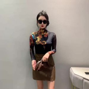 AMMIN เสื้อยืดแขนยาวพิมพ์พร้อมขนาดลายดอกไม้สำหรับผู้หญิงเสื้อสำหรับผู้หญิงลำลองกึ่งสูงกึ่งเรียบเหมาะสำหรับฤดูใบไม้ผลิ/ฤดูร้อน2024