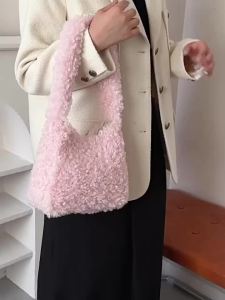 Lamb Wool Womens Bag Autumn Winter New Fashionable Versatile Shoulder Bag Stylish Simple Large Capacity Plush Tote Bag