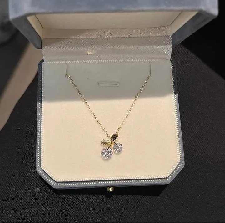 Kalung%20Cherry%20Rantai%20Silver%20Titanium%20Anti%20Karat%20Selamanya%20/%20Kalung%20Perempuan%20/%20Kalung%20Wanita%20Elegan%20-%20Image%203