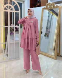 Priskila Cell Setelan Wanita Crinkle AUDY SET Ukuran M L XL XXL Jumbo Bahan CRINKLE AIRFLOW Stelan 2 in 1 Tunik dan Celana Panjang One Set Baju Atasan dan Kulot Ootd Hijab Kekinian Polos