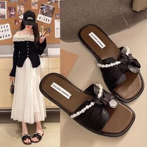 [FreeShipping] High-end niche metal buckle sandals for women 2026 summer new model non-slip soft square-toed one-strap beach sandals
