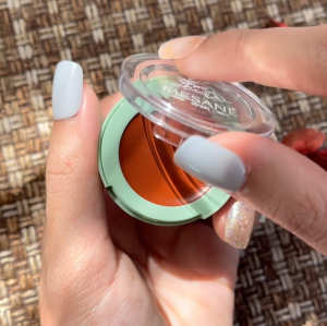 Mesane สามเกลอ Lip Balm สมุนไพร สีโกโก้เข้ม  3 in 1 ตา แก้ม ปาก เกลี่ยง่ายบางเบา ติดทน กันน้ำ กันเหงื่อ ราคาที่สะดวก 2g