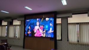 Videotron Indoor 150x260cm P2.5 High Resolution 576x1024 pixel