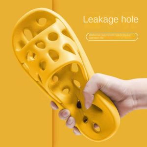 LIlyshoes รองเท้าแตะ รองเท้าแตะใส่ในบ้านสำหรับผู้หญิงฤดูร้อนรองเท้าแตะในห้องน้ำกันลื่น