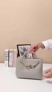 2024 Popular bag with metal rope buckle woven tote bag shoulder bag large-capacity vintage womens handbag in stock bucket bag