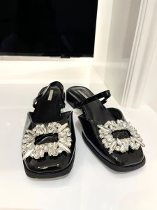 Sepatu Mules Wanita - Slip On Glossy