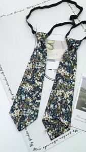 Phụ nữ và nam giới in họa tiết hoa bướm trước tied Tie khuôn viên học sinh phong cách học đường Sơ mi đen cà vạt phụ kiện trang phục