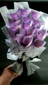 BUKET UANG MAINAN / TOY MONEY BOUQUET / BUCKET UANG MAINAN BERBENTUK BUNGA
