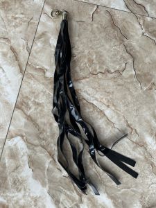 1 cái gạt đất ở bánh xe treo bánh xe gạt bùn