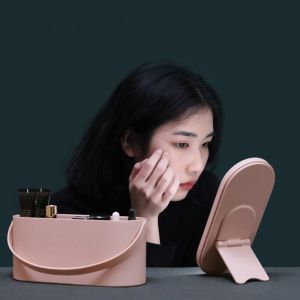 Portable Makeup Case With LED Makeup Mirror