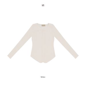 Sumwear.bkk - Lucia top เสื้อแขนยาวไหมพรมกระดุมแป๊ก