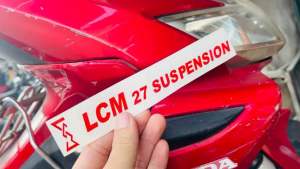 [ 1 CẶP ] TEM DECAL LCM DÁN PHUỘC TRƯỚC XE