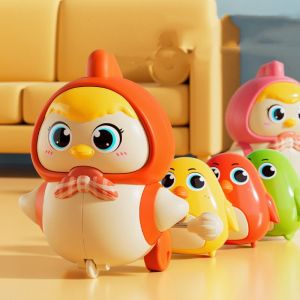 YAZHE ขยับได้ ของเล่นไขลานรูปไก่ อินเตอร์แอคทีฟ การดูดซับแม่เหล็ก อะนิเมะไก่ไขลานของเล่น ของขวัญวันเกิดของขวัญ ตลกๆ ของเล่นเดินสวิงคลาน เด็กๆเด็กๆ