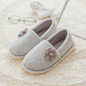 [Free Shipping] Korean-Style Floral-Patterned Postpartum Slippers Thick-Soled Available In Large Sizes Non-Slip Warm Breathable And Designed For Women And New Mothers To Wear At Home