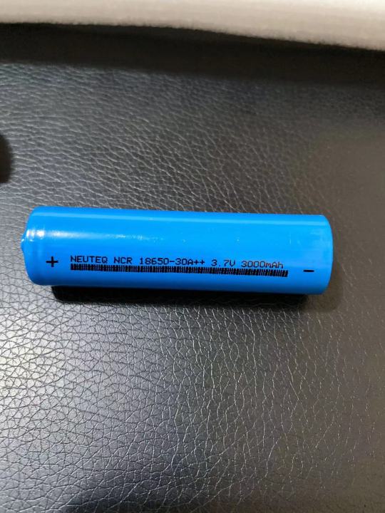 Rechargeable%203.7V%20%2018650%20Battery%20for%20mini%20fan/wireless%20microphone/Flashlight/Radio%2018650%20Size%EF%BC%88NO%20AA)%20-%20Image%206