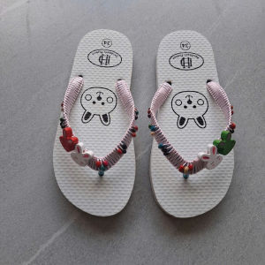 dép xỏ ngón bé gái hoạ tiết dễ thương có nhiều màu sắc chất liệu cao su quai dẻo mềm mang êm chân size 25 đến 35.