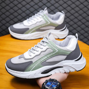 KDAShop  คุ้มค่ามาก รองเท้าผ้าใบแฟชั่นผู้ชาย ดีเทลใหม่มาแรง สวยใส่แล้วเก็บรูปเท้าดี ตัวผ้าไม่หนามาก ระบายอากาศได้ดี ดีเทล เท่มาก สวมใส่ได้ทุกลุคส์ การแต่งกาแต่งกาย ต้องมีนะคะ