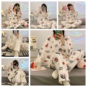 chaoson ชุดนอนแขนยาวผญ ซินนามอนโรล ชุดนอนผู้หญิง คุโรมิ ชุดนอนผ้าพลัฌ ชุดนอนการ์ตูน น่ารัก โปชัคโก้ ชุดนอนผ้าขนแกะคอรัล ฤดูใบไม้ร่วง/ฤดูหนาว