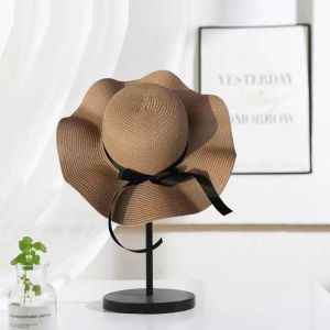 หมวกฟางฝรั่งเศส หมวกฟางสำหรับผู้หญิง หมวกปีกกว้างกันแดดฤดูร้อน หมวกชายหาด หมวกบังแดดท่องเที่ยวแบบใหม่ หมวกเวฟ