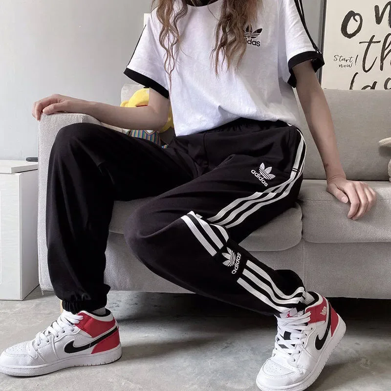 Adidas sweatpants cheap outfit tumblr