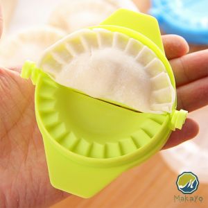 Makayo ทำเกี๊ยวซ่า พลาสติก สินค้า ส่งแบบคละสี อุปกรณ์ทำเกี๊ยว แม่พิมพ์ Dumpling making device