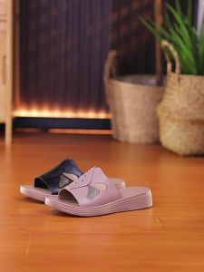 [FreeShipping]&ltClearance! No returns or exchanges&gtWomens summer outdoor non-slip genuine leather slippers for middle-aged and elderly women
