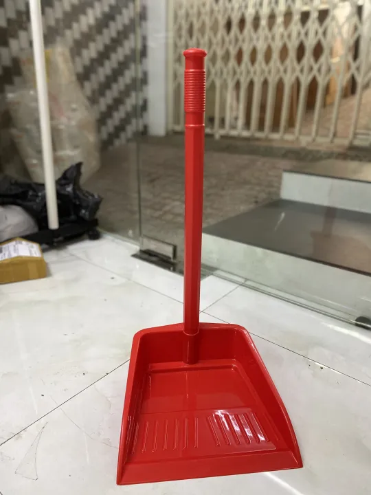 Ky hốt rác nhựa cán dài, cây hốt rác dài, xẻng hốt rác (GIAO MÀU NGẪU ...