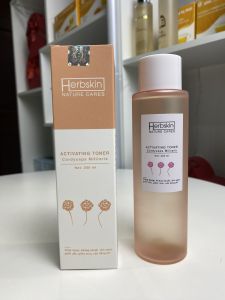 Nước Cân Bằng Da Activating Toner Thảo Dược 200ml