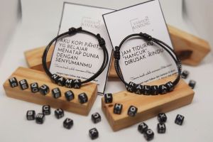 GELANG NAMA ll gelang initial ll gelang custom promo buy 10 free 1