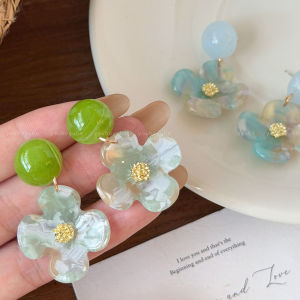 Fashionable Ring Gift 夏日小清新绿色花朵耳钉女 新款森系耳环适合海边度假风的耳饰