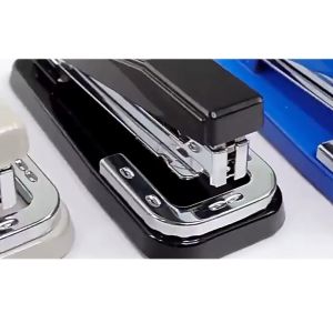 Dập ghim xoay chiều 360 độ dập giữa gáy sổ 25 trang Deli Xám Đen Xanh dương